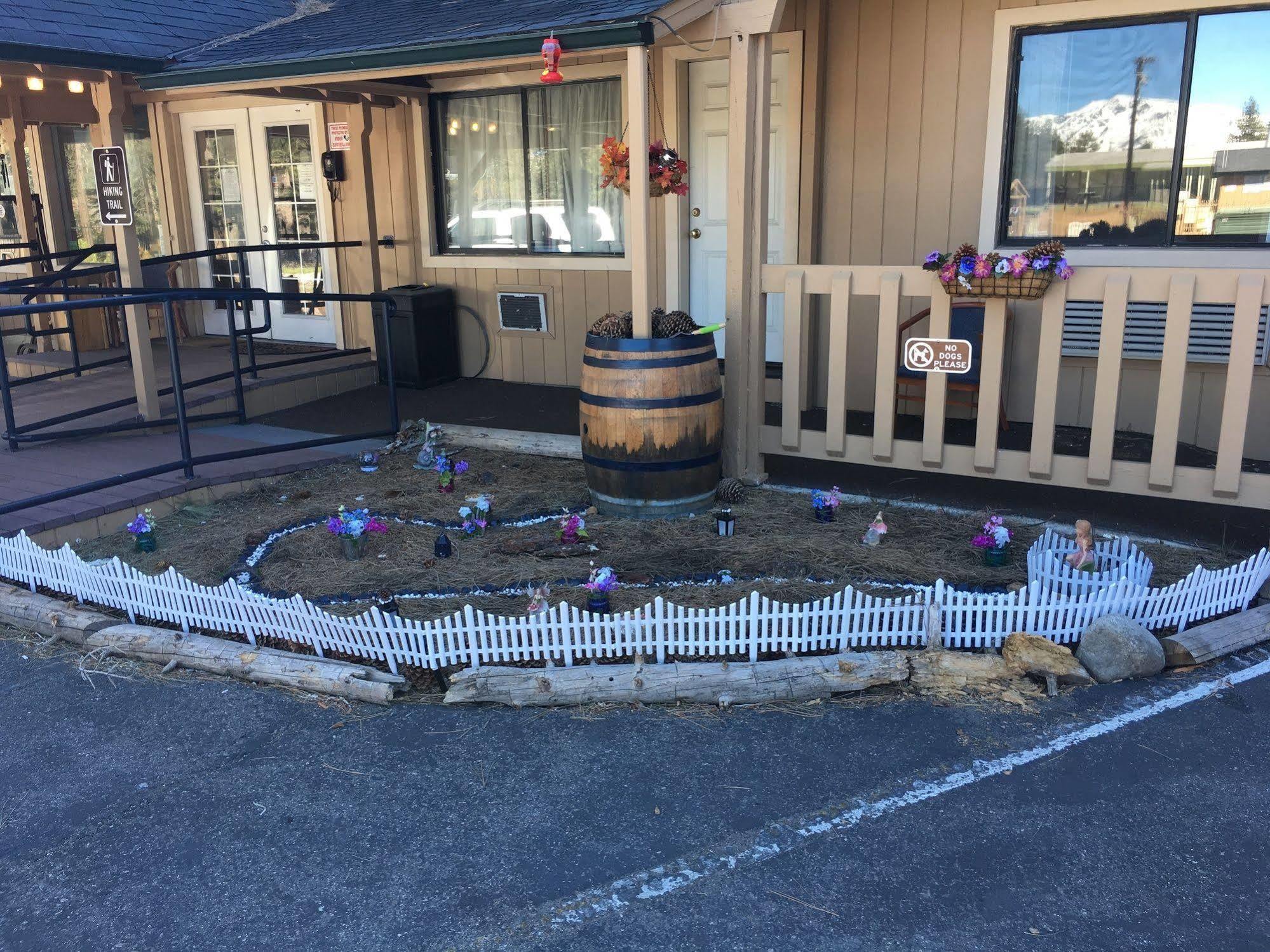 The Trailhead Motel South Lake Tahoe Exterior photo